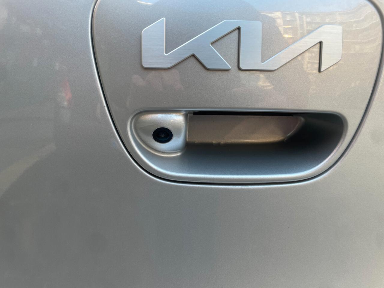 Kia Picanto AUTOMATICA - NEOPATENTATI