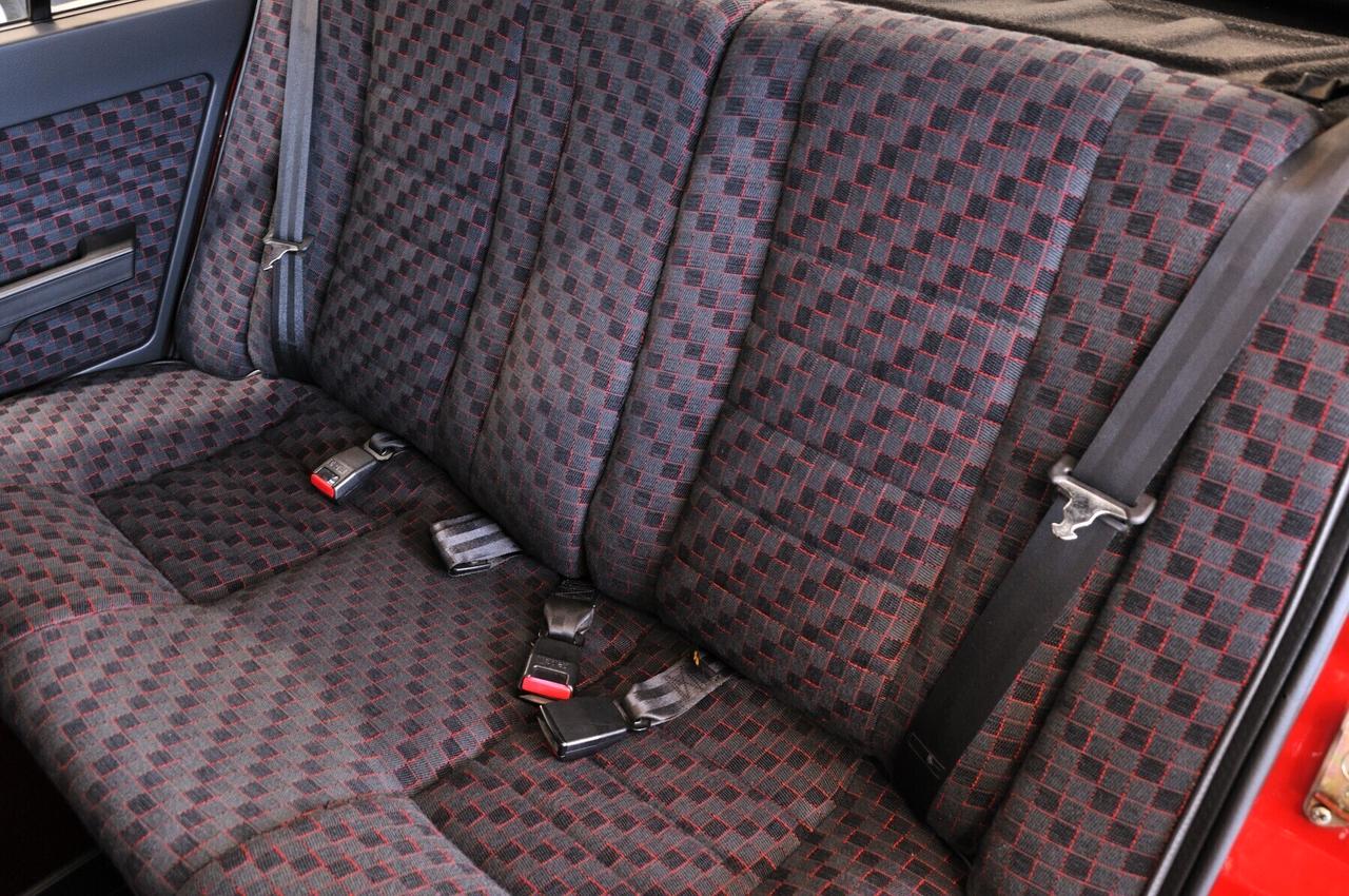 Alfa Romeo 33 1.7 Quadrifoglio Verde carburatori pari al nuovo!