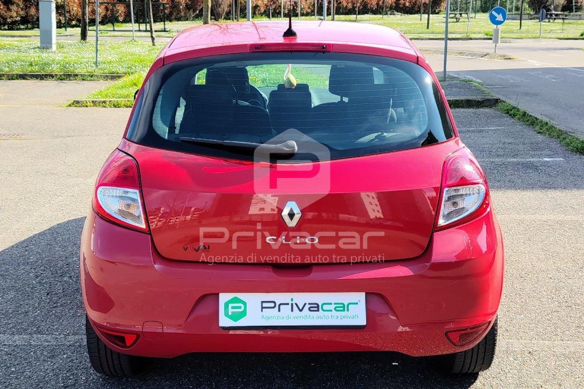 RENAULT Clio 1.2 16V 5 porte Dynamique