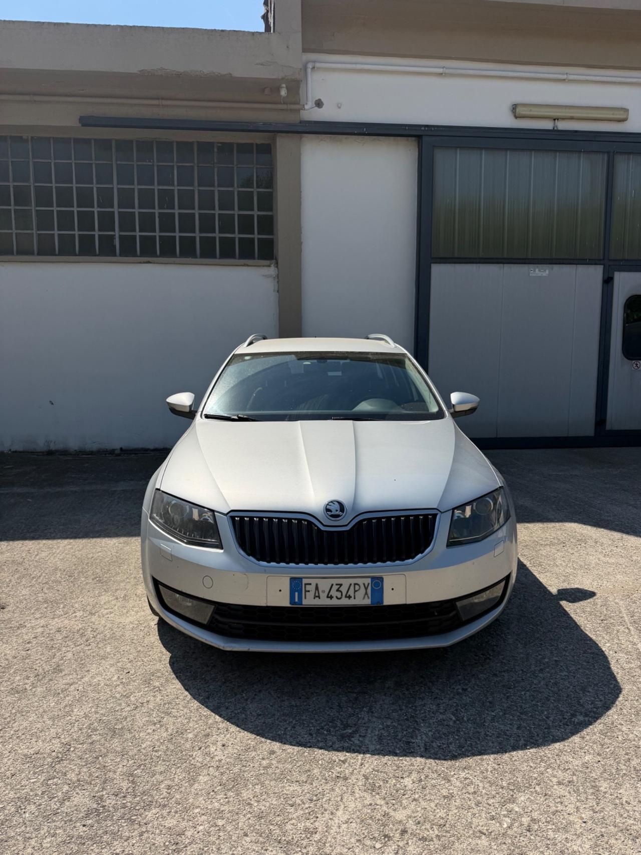Skoda Octavia 1.6 TDI CR 105 CV DSG Elegance