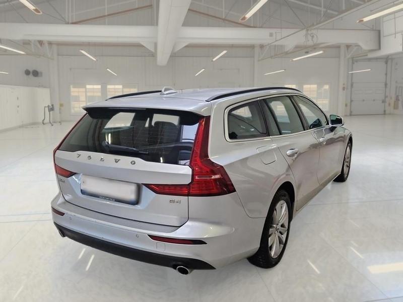 VOLVO V60 B4 D autom. Momentum Business Pro WAGON