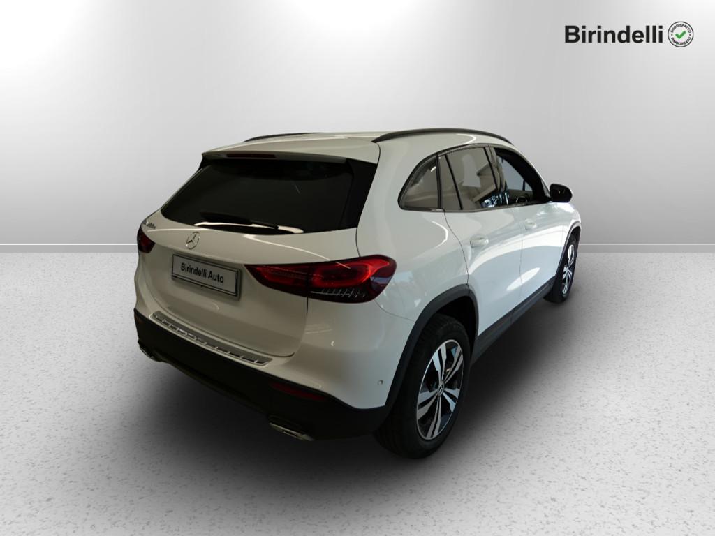 Mercedes-Benz GLA (H247) - GLA 200 d Automatic Sport