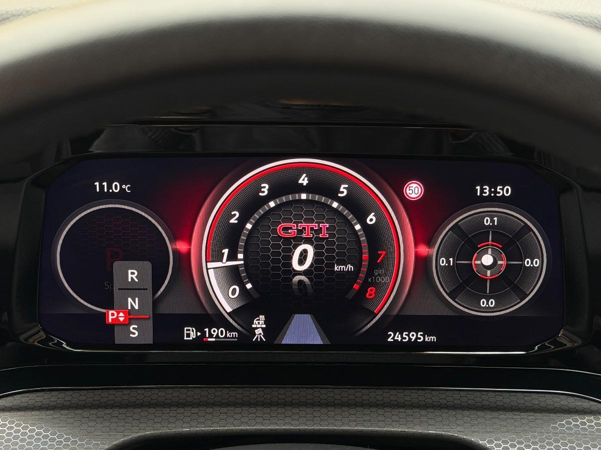 Volkswagen Golf 8 GTI 2.0 TSI 245 CV