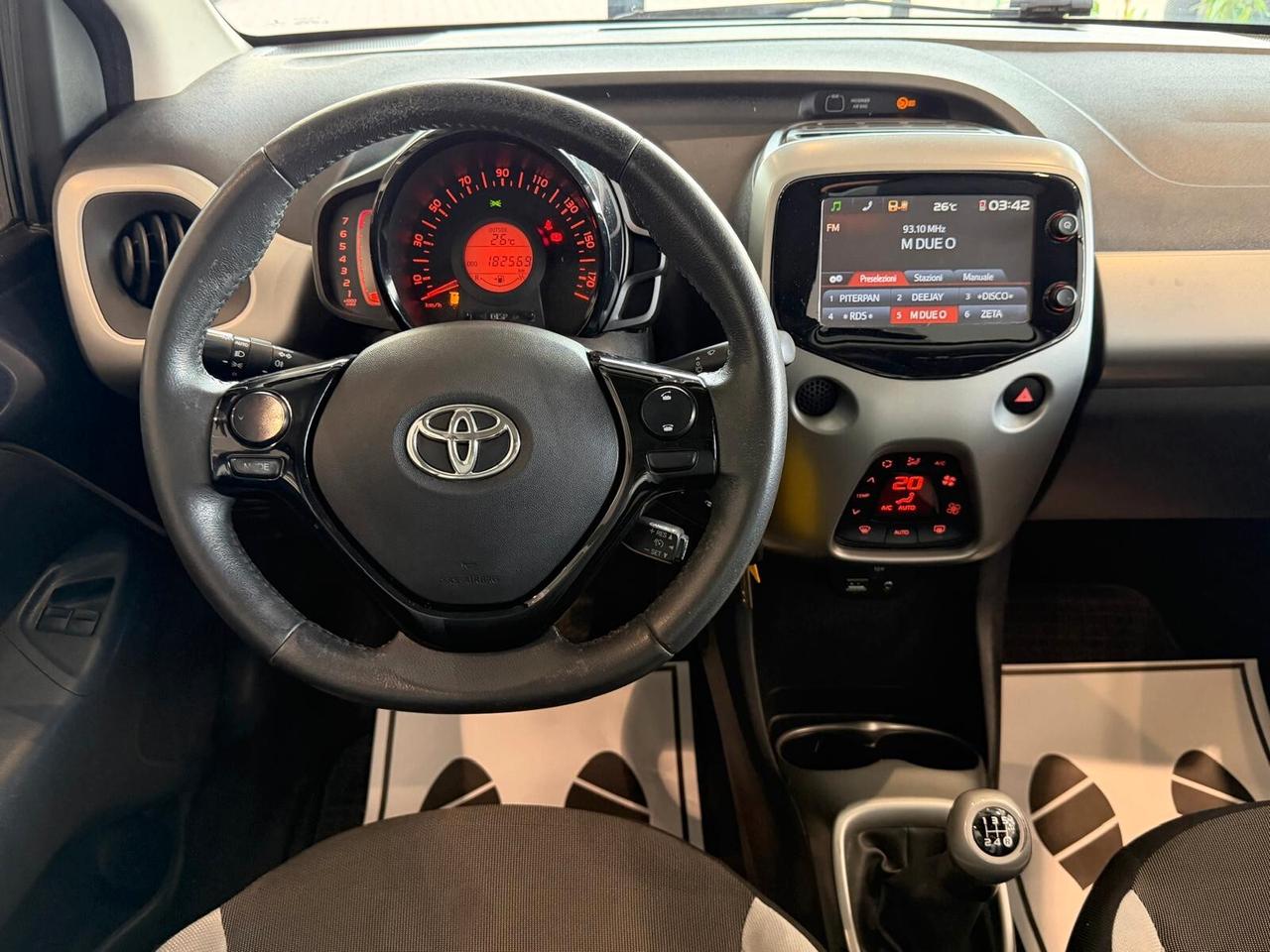 Toyota Aygo 1.0 VVT-i 69 CV 3 porte x-clusiv