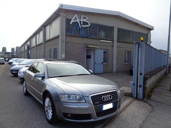 AUDI A8 4.2 V8 FSI quattro tiptronic *BOSE*TETTO*BIXENO*