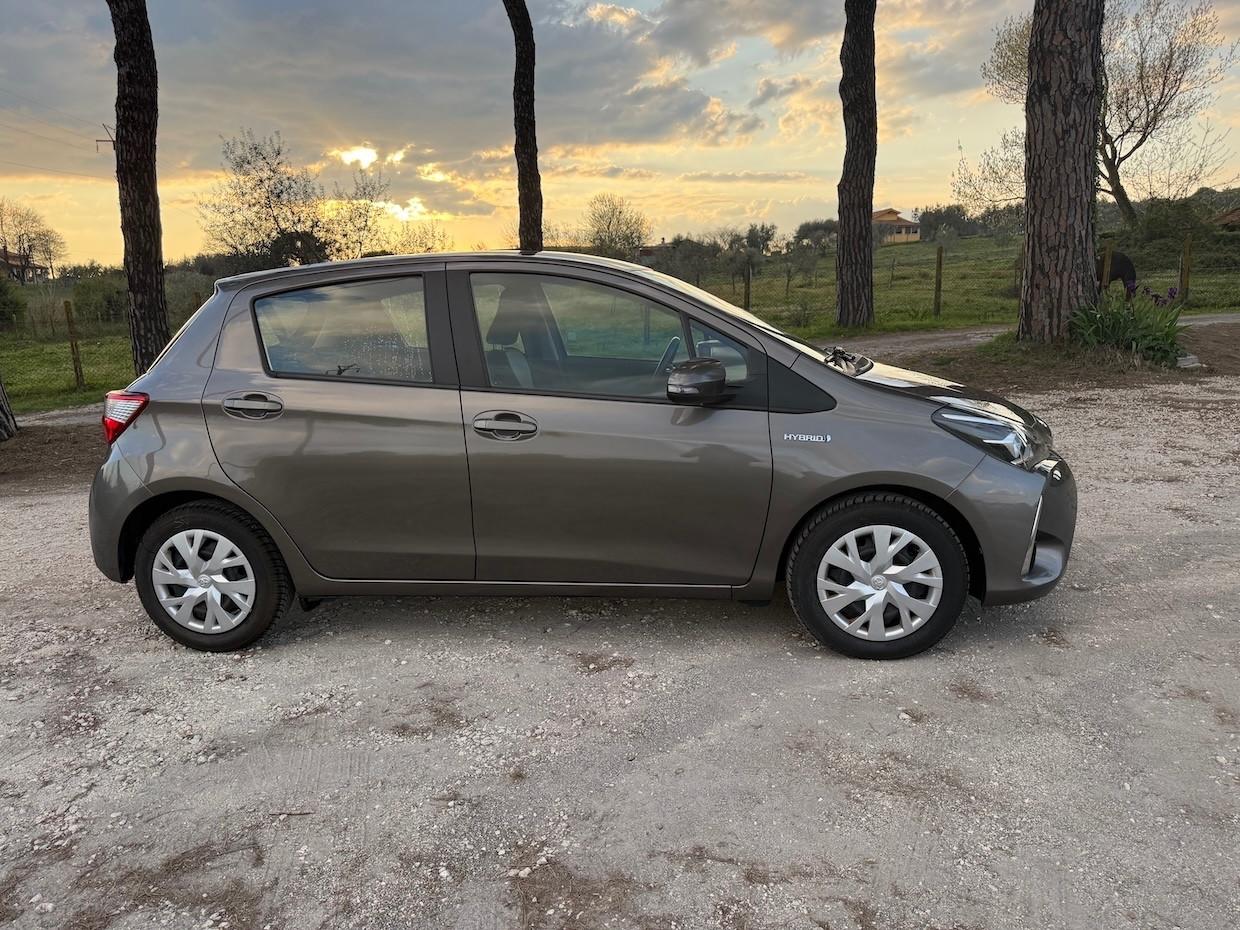Toyota Yaris 1.5 Hybrid 5 porte Active