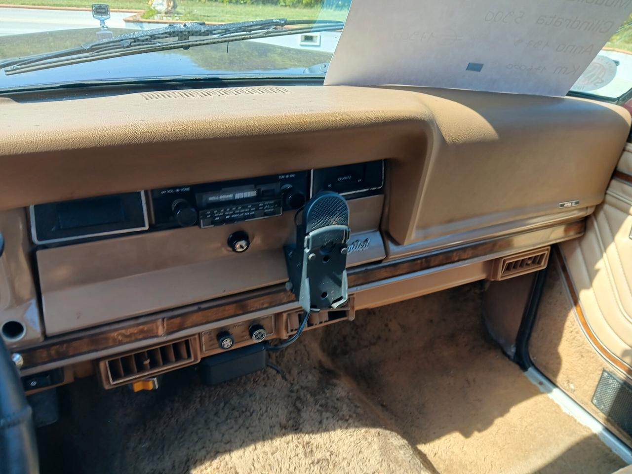 Jeep Wagoneer Limited 5.9 V8