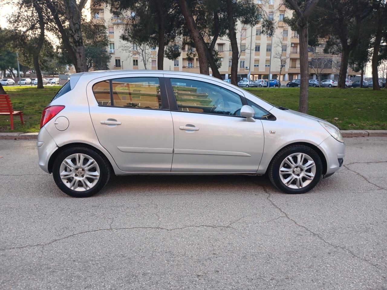 Opel Corsa 1.3 CDTI 90CV 5 porte Cosmo