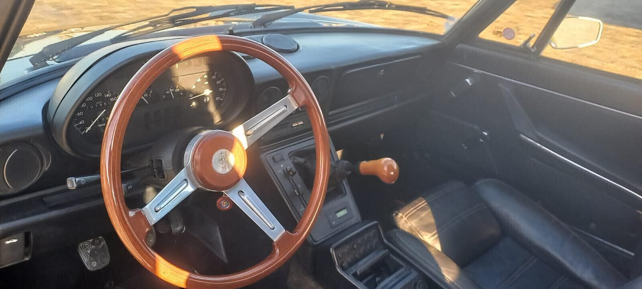 Alfa Romeo Spider 2.0 carburatori