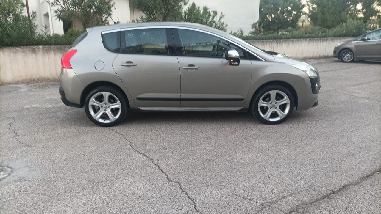 Peugeot 3008 1.6 HDi 110CV cambio robotizzato Premium