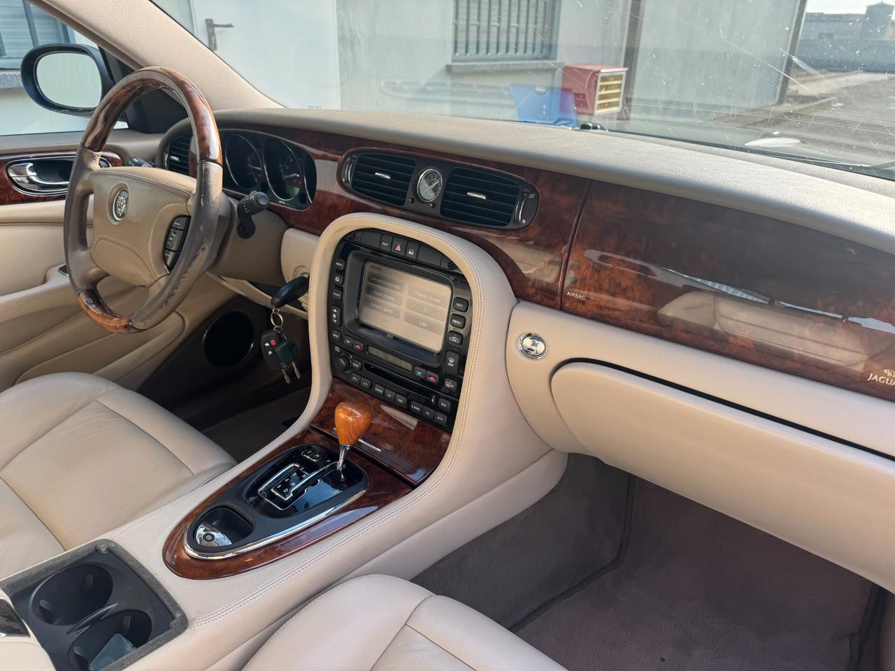 Jaguar XJ 4.2 V8 cat Executive