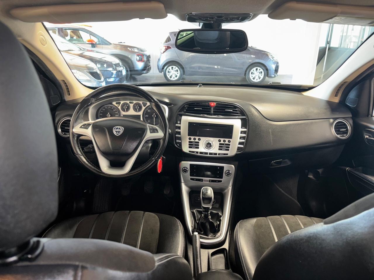 Lancia Delta 1.6 MJT Gold Edition
