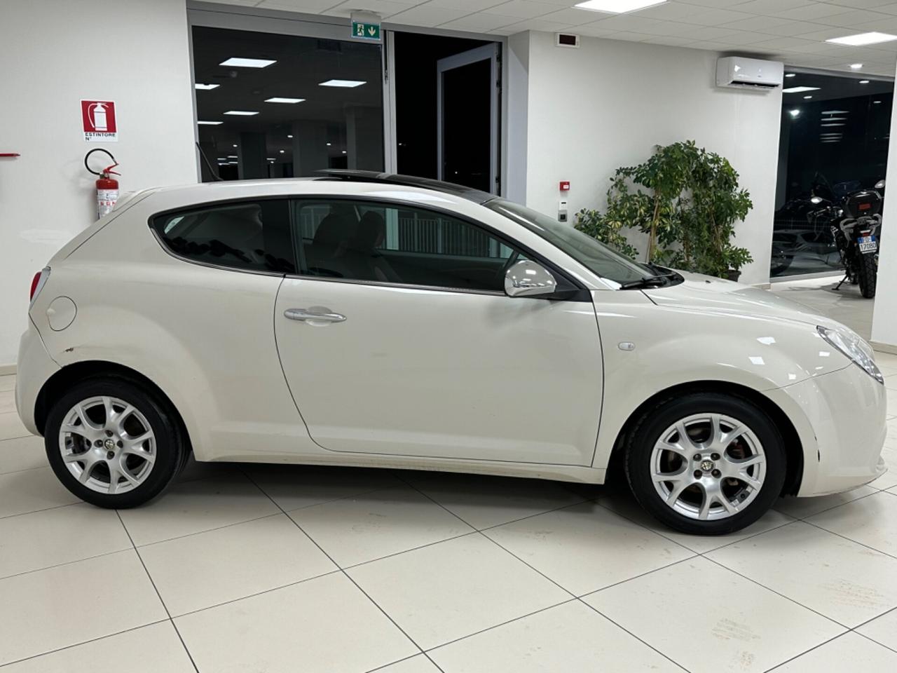 Alfa Romeo MiTo 1.3 JTDm-2 95 Cv Distinctive -2010