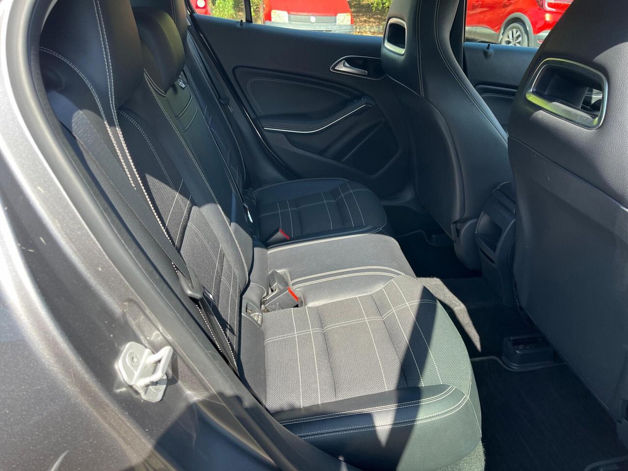 Mercedes-benz GLA 200 d Premium - 2016