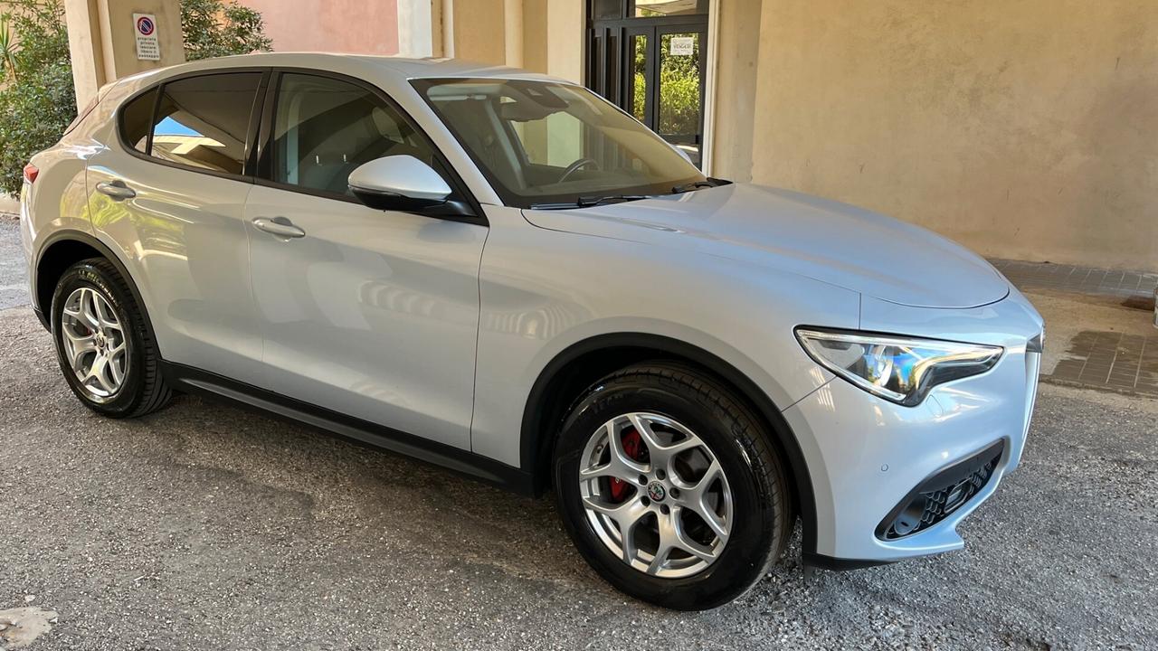 Alfa Romeo Stelvio 2.2 Turbodiesel 190 CV AT8 Q4 Business