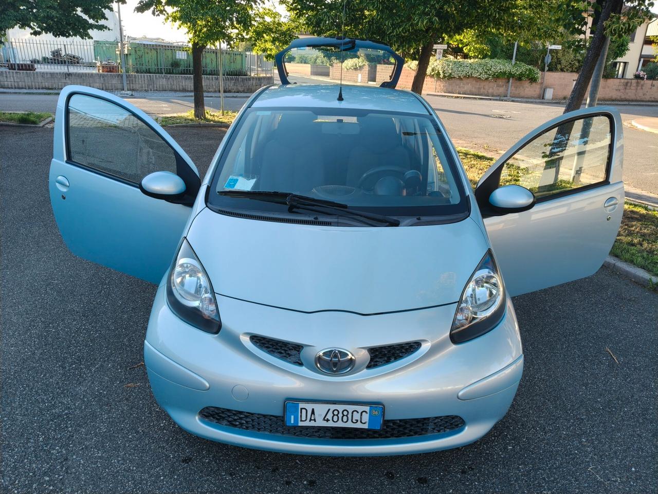 Toyota Aygo 1.0 3 porte SOLO 134.000 KM
