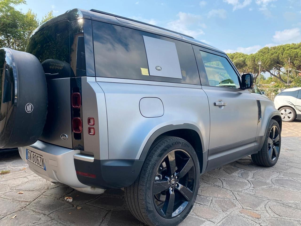 Land Rover Defender 90 3.0D I6 300 X-Dynamic HSE P.CONSEGNA