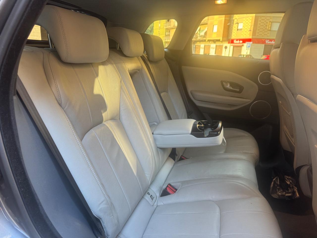 Land Rover Range Evoque 2.0 TD4 180 CV 5p. Edition