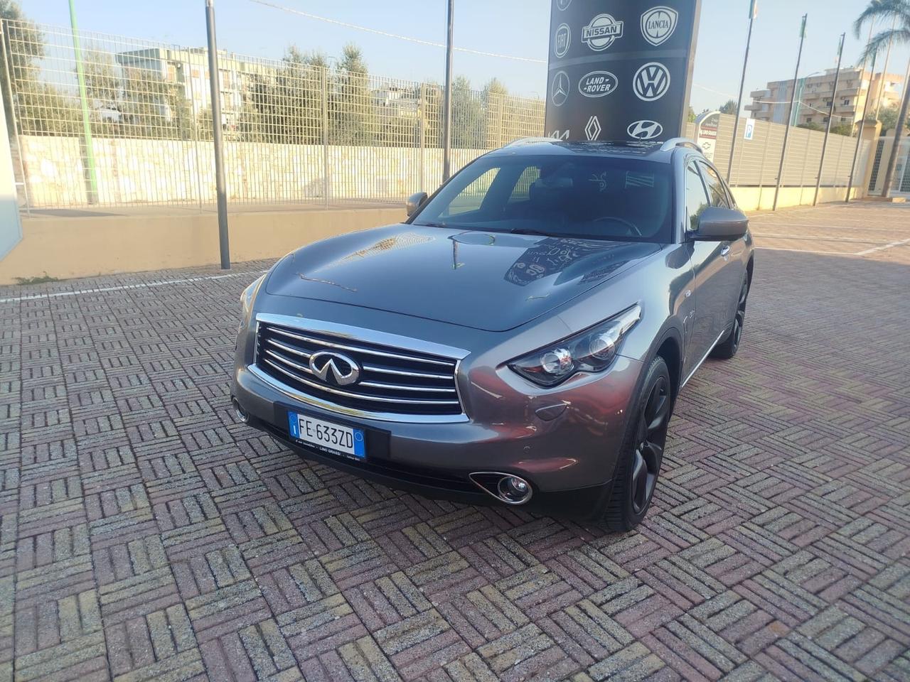 Infiniti QX70 3.0 diesel V6 AT S Premium