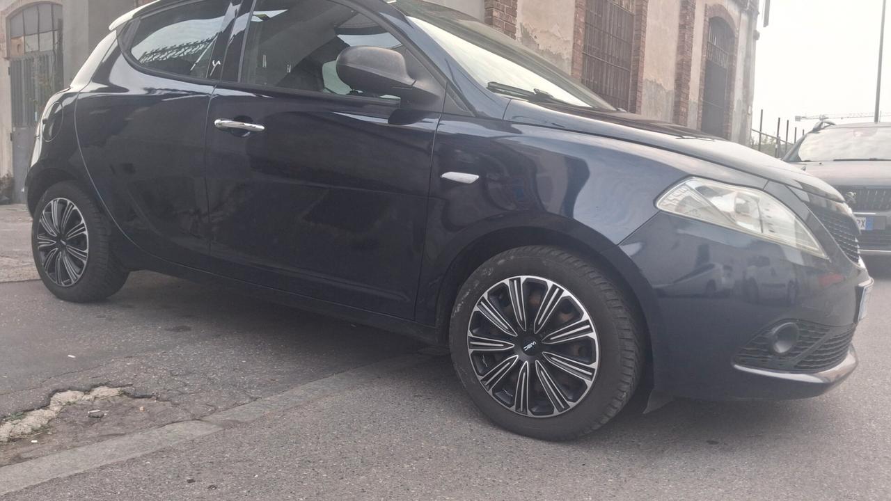 Lancia Ypsilon 1.2 GPL BOMBOLA 2029
