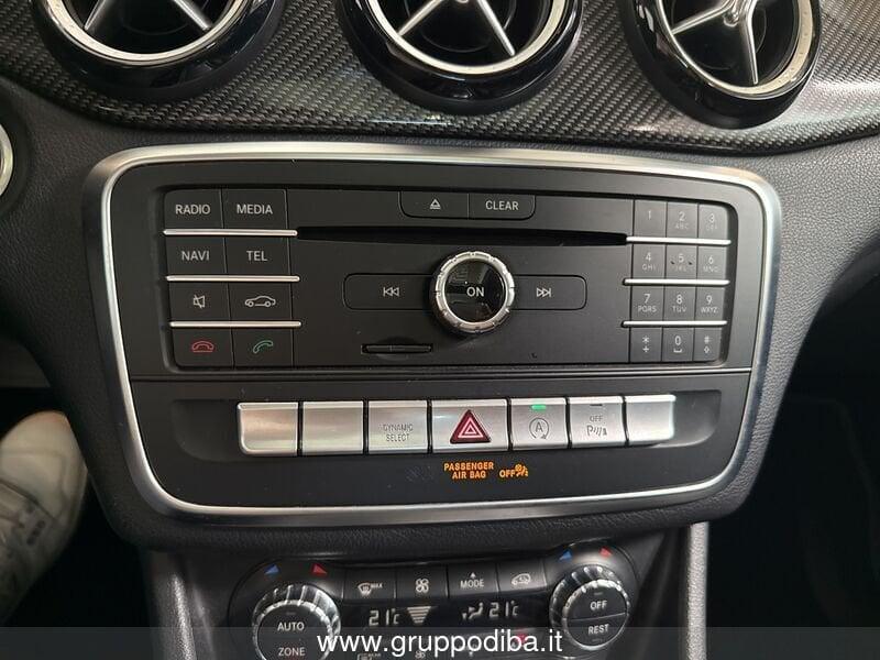 Mercedes-Benz GLA GLA-X156 2017 Diesel 200 d Night Edition auto