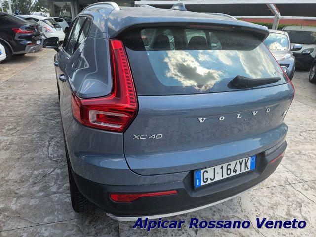 VOLVO XC40 automatico Business PLAGHIN