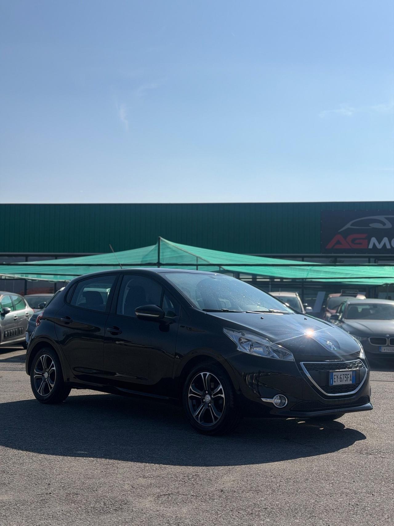 Peugeot 208 GARANZIA 12 MESI