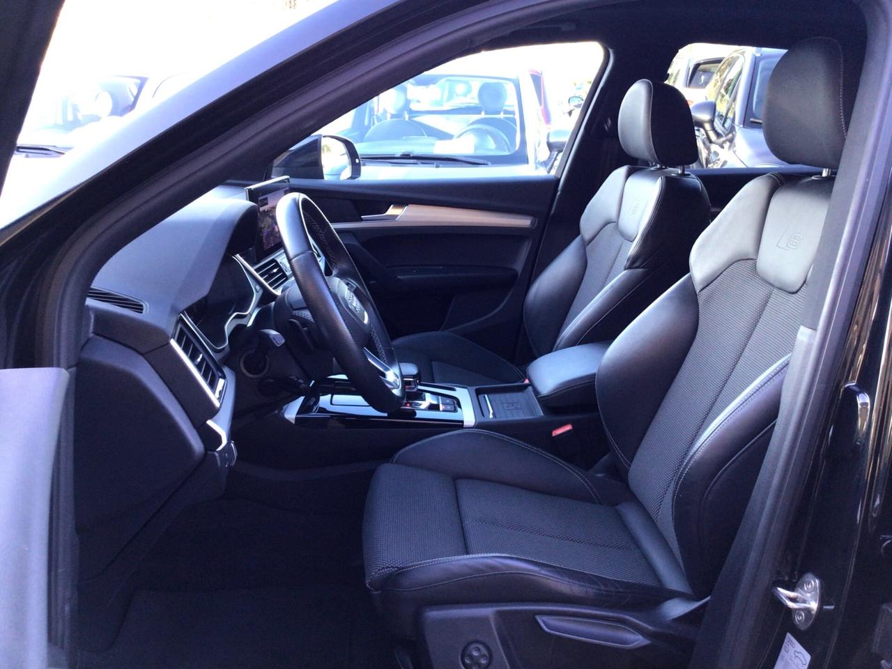 Audi Q5 40 TDI 204 CV Quattro Identity Black