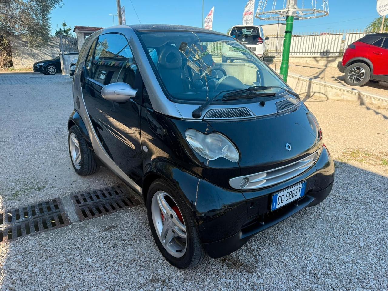 Smart 700 city-coupé pure (37 kW)