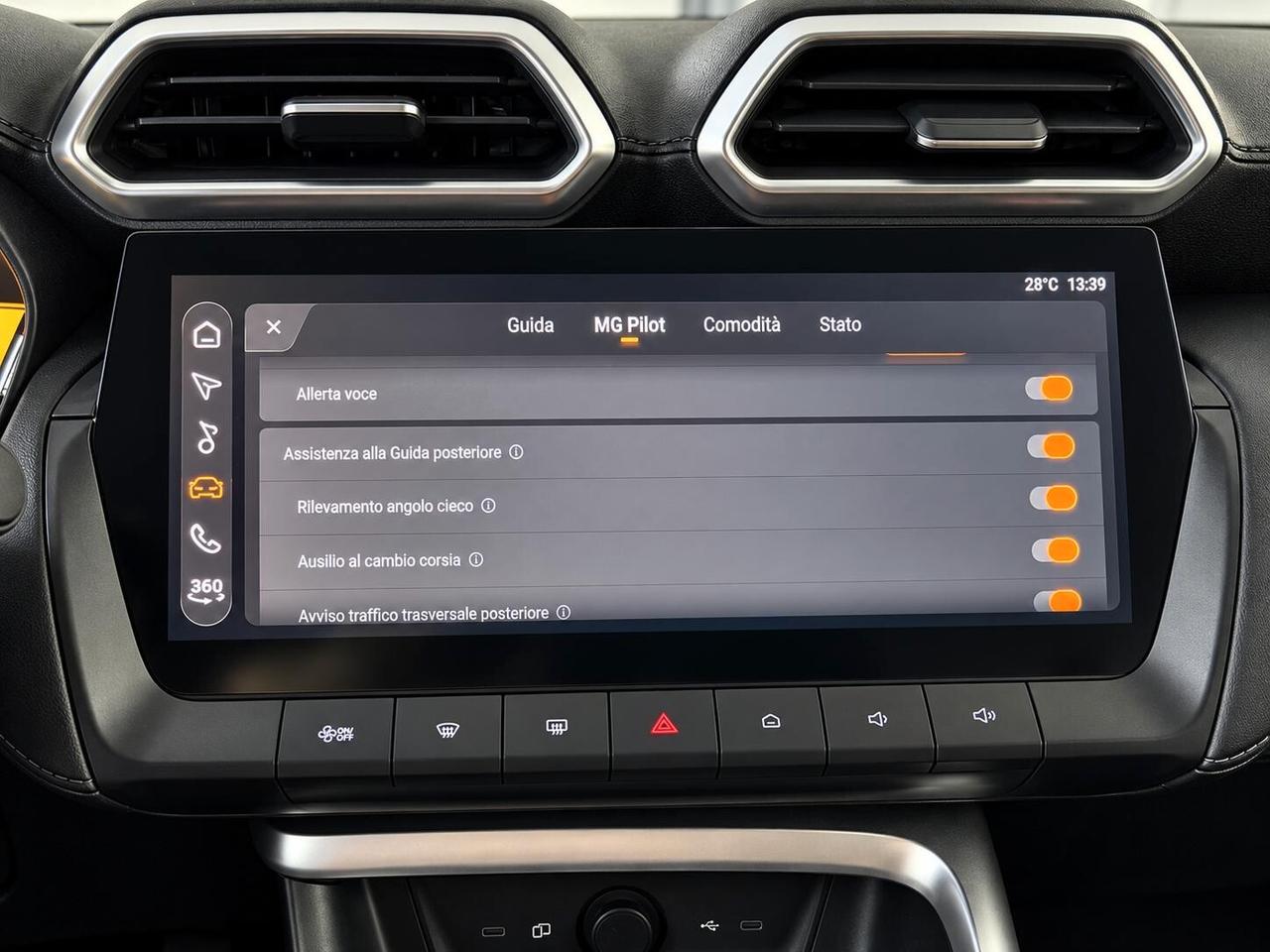 Mg ZS 1.5 Hybrid+ Luxury 102 cv