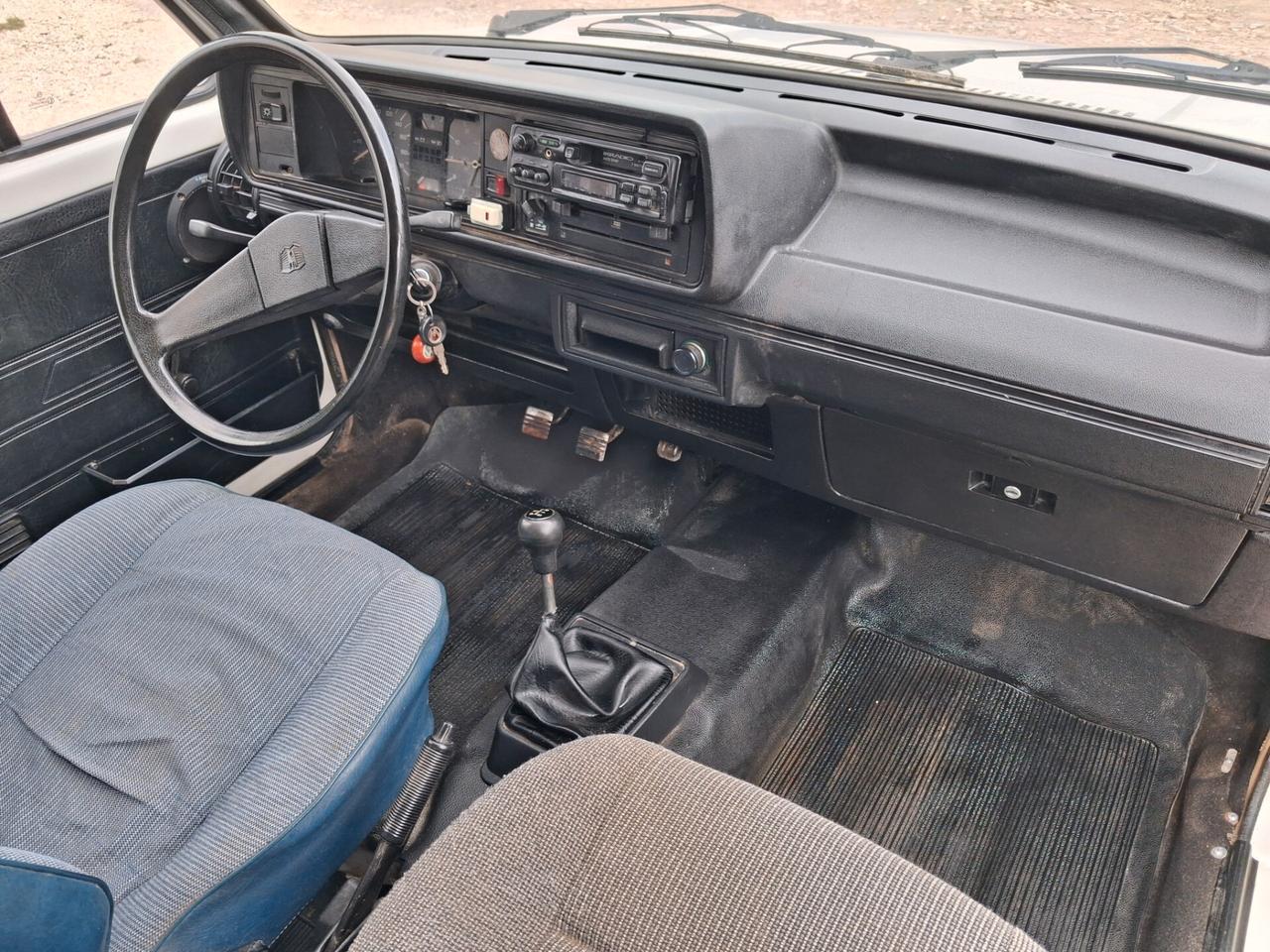 Volkswagen Golf 1600 diesel caddy pick up