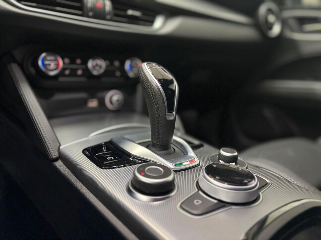 Alfa Romeo Stelvio 2.2 Turbodiesel 210 CV Veloce AT8 Q4 My24