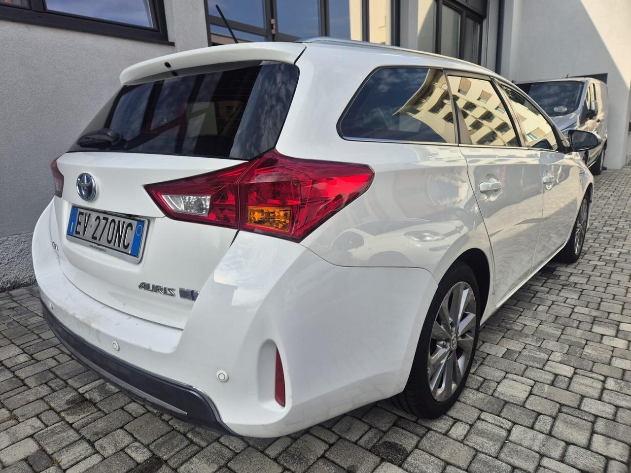Toyota Auris Touring Sports 1.8 Hybrid Active 100CV