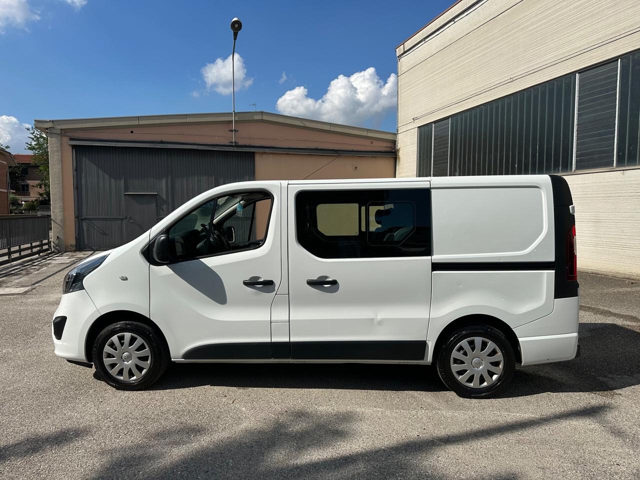 Opel Vivaro 1.6 CDTi Combi 6 posti Autocarro