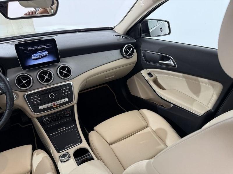 Mercedes-Benz GLA GLA 200 d Sport auto