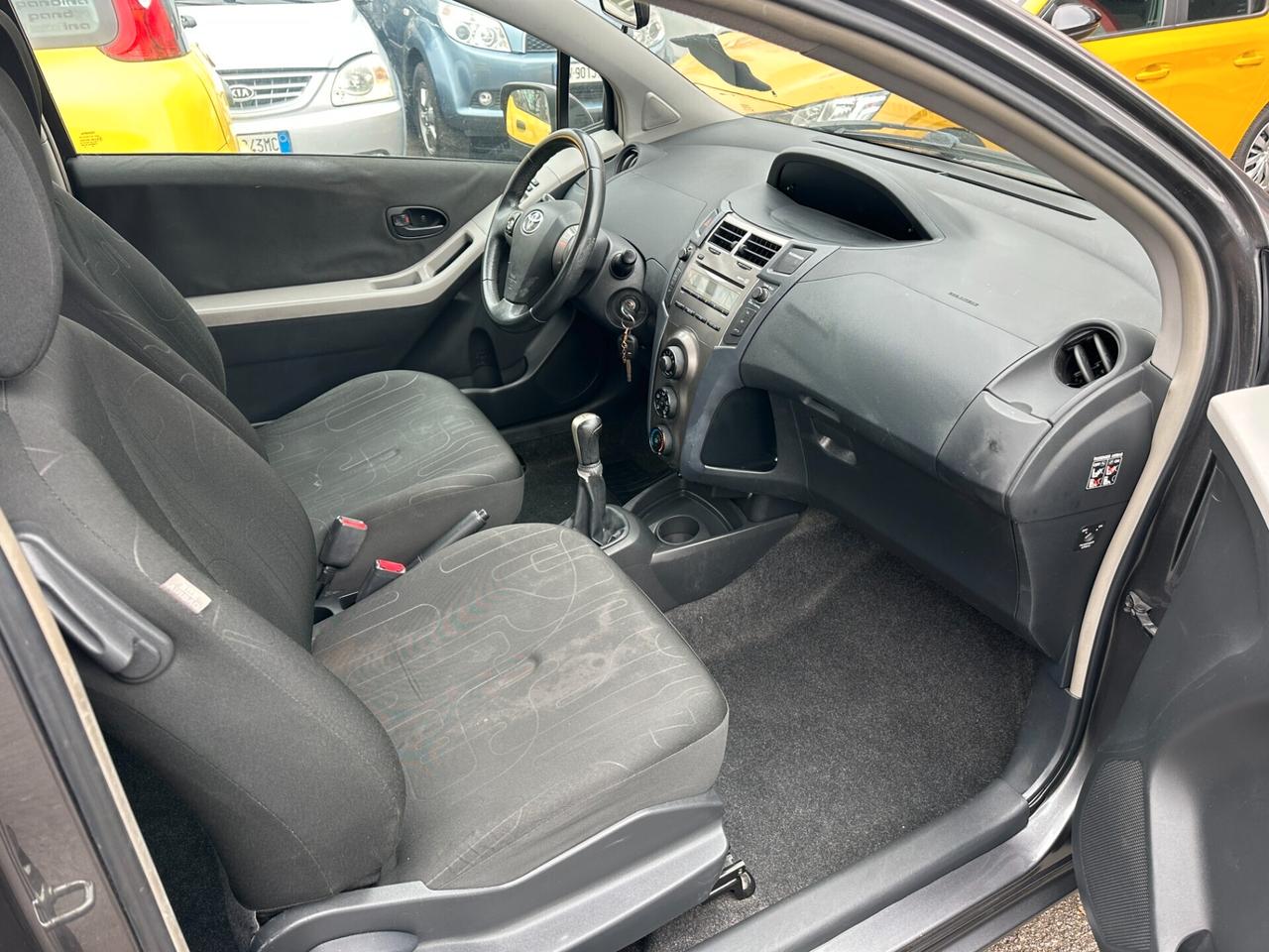 Toyota Yaris 1.0 Benzina (Garanzia 24 Mesi)