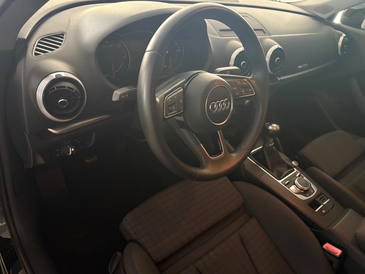 Audi A3 SPB 1.6 TDI 116 CV Sport