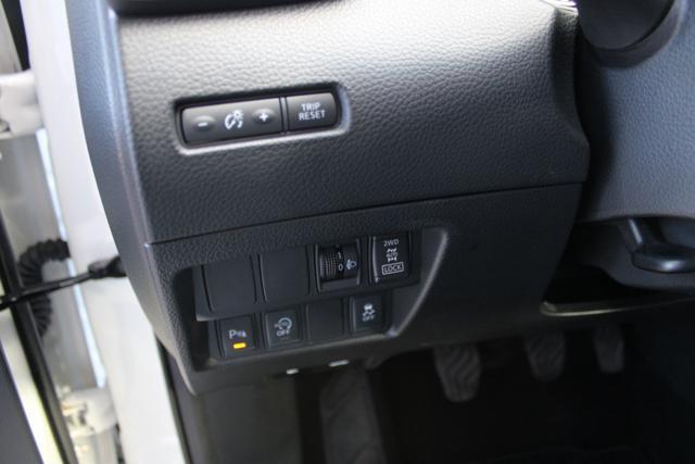 NISSAN Qashqai 1.6 dCi 4WD Acenta PDC