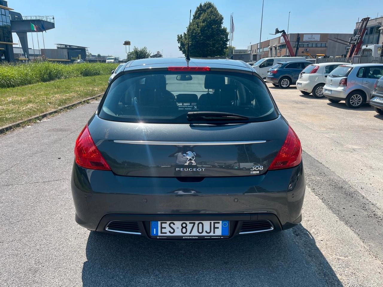 Peugeot 308 1.6 8V e-HDi 112CV