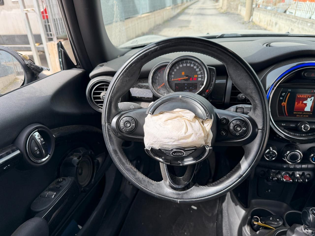 MINI COOPER D ANNO 2019 1.5 DIESEL 116 CV *SINISTRATA