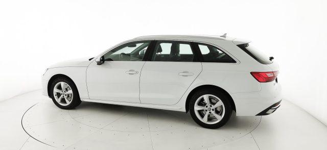 AUDI A4 Avant 40 TDI quattro S tronic Business Advanced