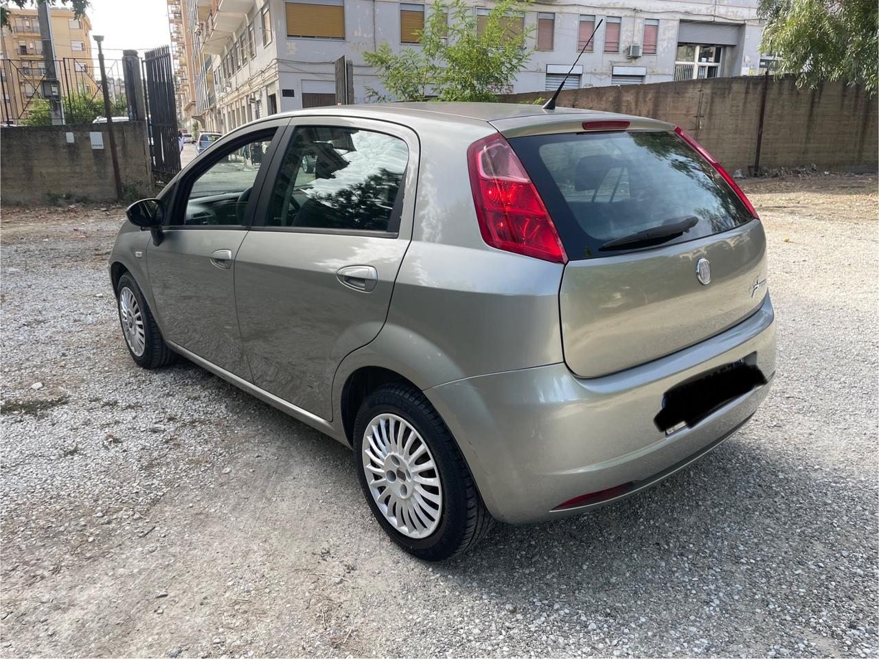 Fiat Grande Punto 1.3 MJT 75 CV 5 porte Dynamic