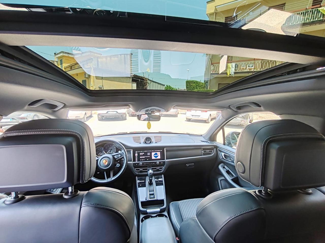 Porsche Macan-T 2.0 Turbo 265cv tetto panoramico apribile