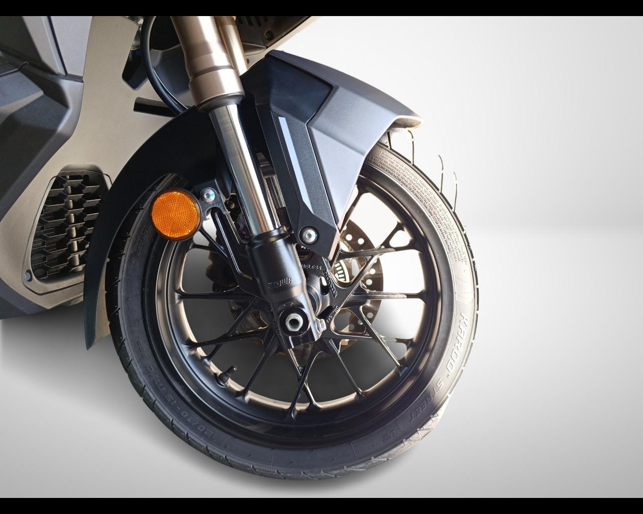 Honda ADV 350 - Honda ADV 350 (2022 —> 2023)