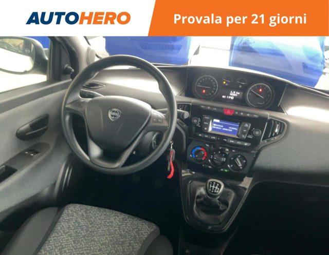 LANCIA Ypsilon 1.0 FireFly 5 porte S&S Hybrid Ecochic Silver