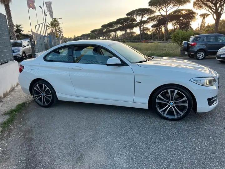 Bmw 220 220d Coupé Sport COMPETITION