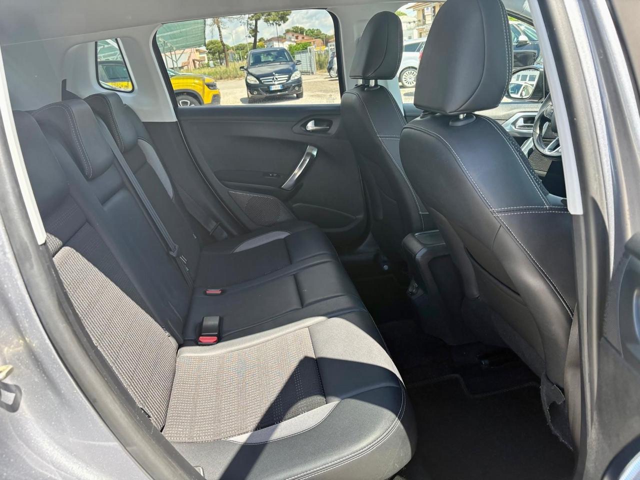 Peugeot 2008 1.6 e-HDi 92 CV Stop&Start Allure