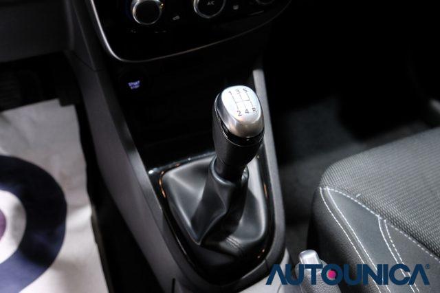RENAULT Clio DCI 8V 90 CV 5 PORTE LIFE NEOPATENTATI