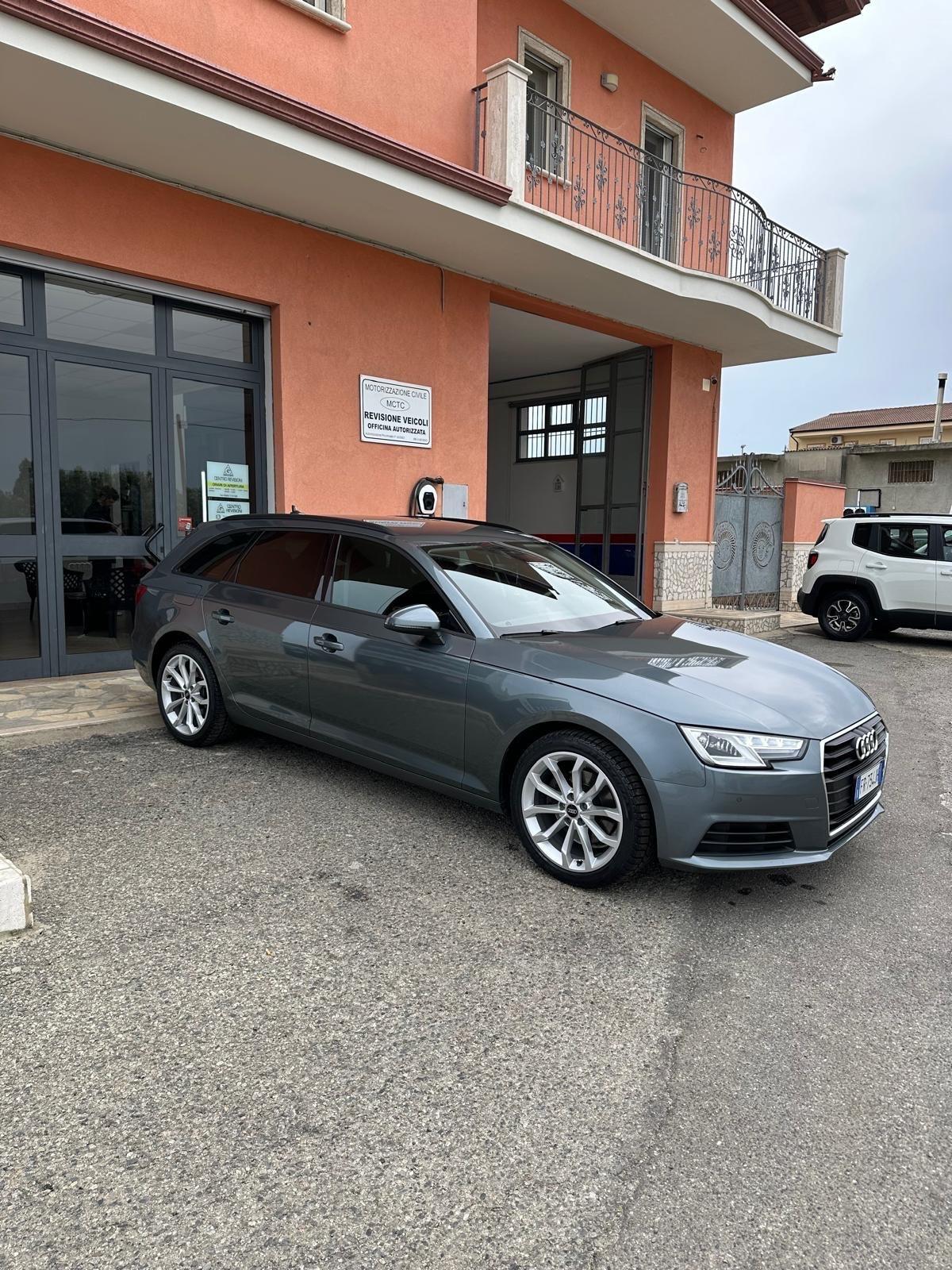 Audi A4 Avant 2.0 TDI 150 CV ultra S tronic Business Sport