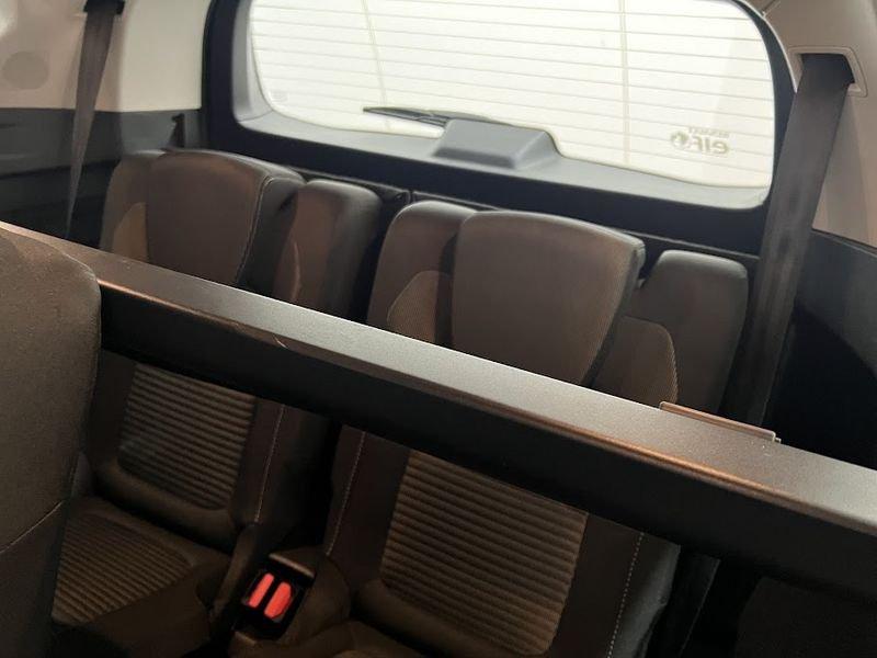 Renault Grand Scénic TCe 140 CV FAP Sport Edition2